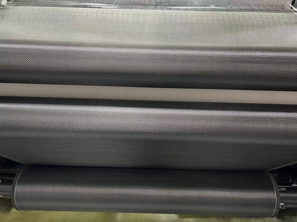 Plain weave carbon fibre cloth for foilboards and surfboards