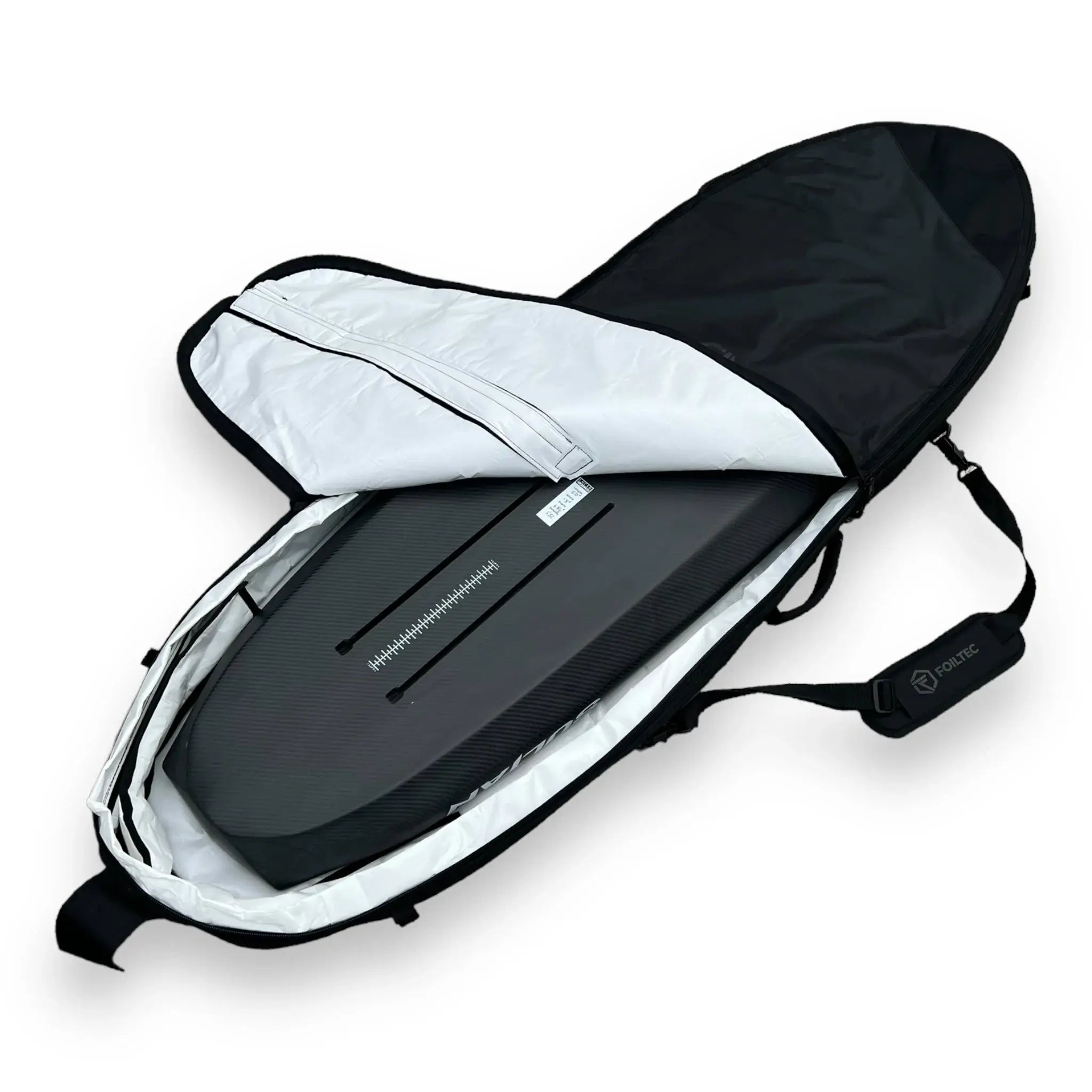 Interior padding and tarpaulin lining of foilboard bag 5'6"